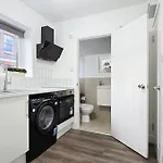 Central Studio In Old Street 1